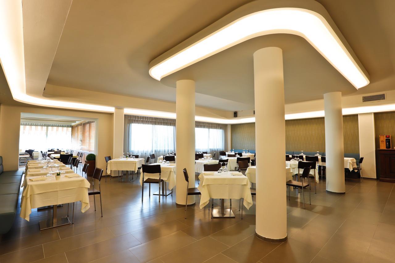 Hotel Grifone Principina a Mare Ngoại thất bức ảnh
