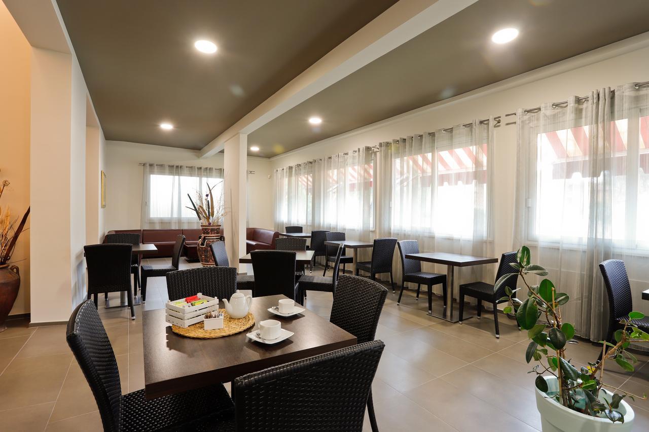 Hotel Grifone Principina a Mare Ngoại thất bức ảnh