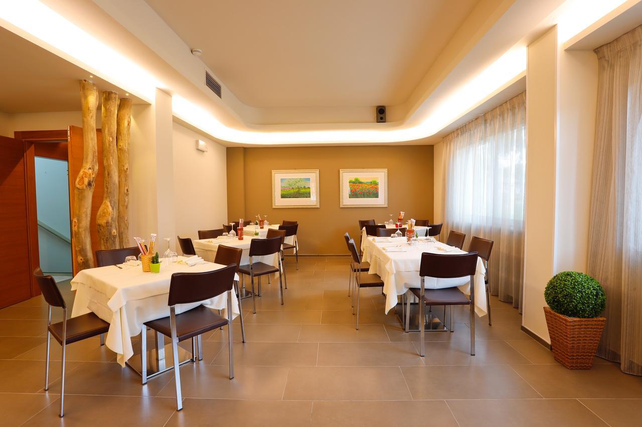 Hotel Grifone Principina a Mare Ngoại thất bức ảnh