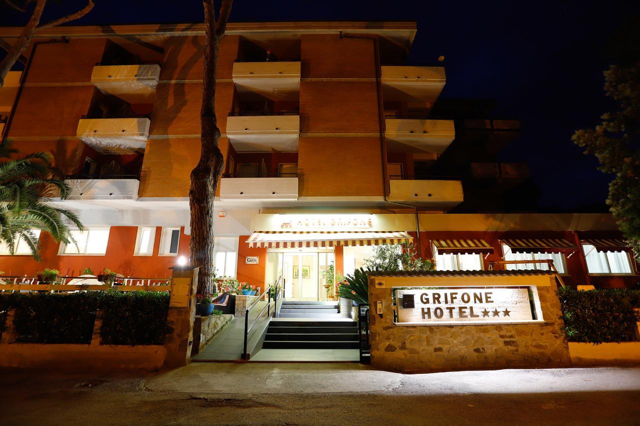 Hotel Grifone Principina a Mare Ngoại thất bức ảnh