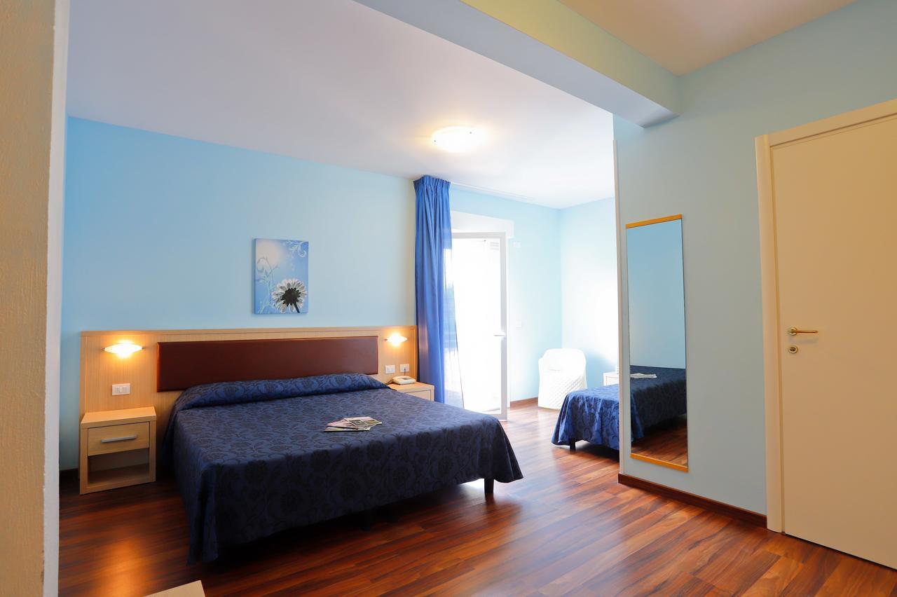 Hotel Grifone Principina a Mare Ngoại thất bức ảnh